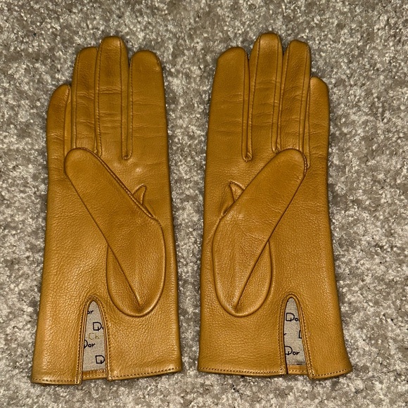 Dior Tan Leather Gloves - Picture 3 of 7